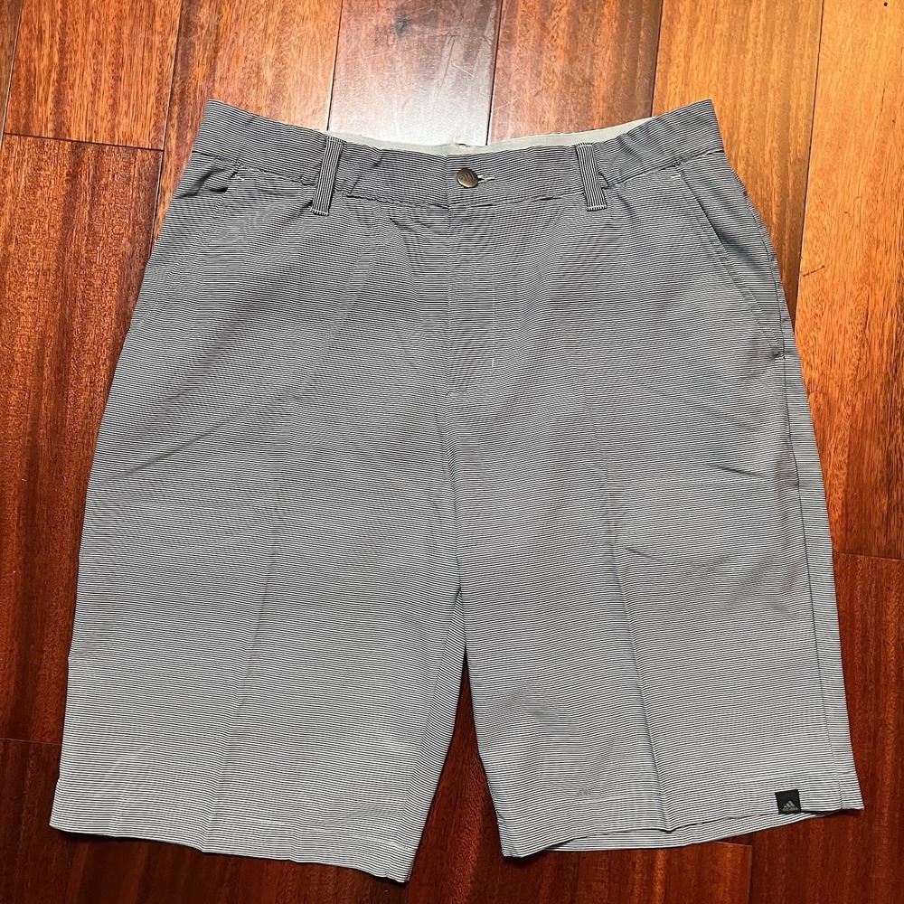 Adidas Shorts Mens 33 10" Inseam Striped Performance Golf Stretch Casual EUC